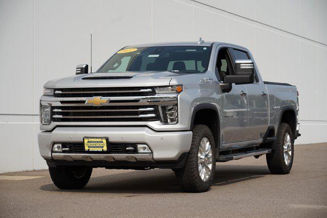 Photo of 2022 Silver Ice Metallic Chevrolet Silverado 3500