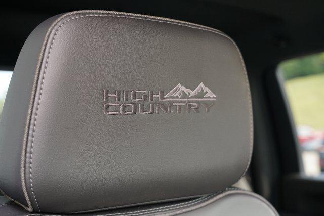 Photo of 2022 Silver Ice Metallic Chevrolet Silverado 3500