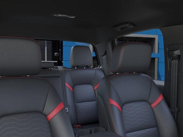 Photo of 2025 Summit White Chevrolet Colorado