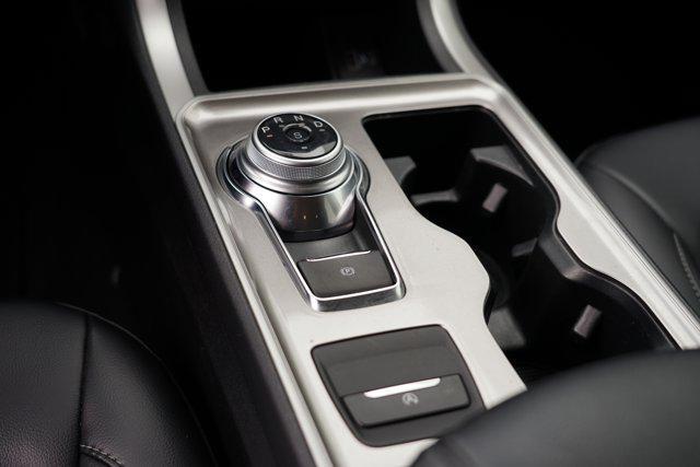 Photo of 2024 Silver Metallic Ford Edge