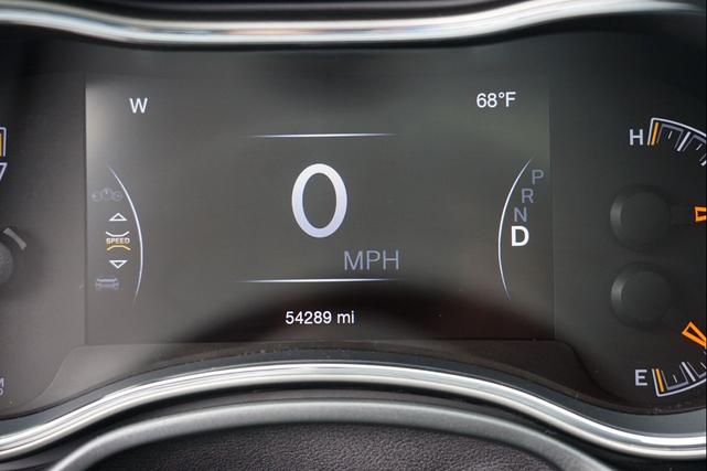 Photo of 2020 Bright White Clearcoat Jeep Grand Cherokee