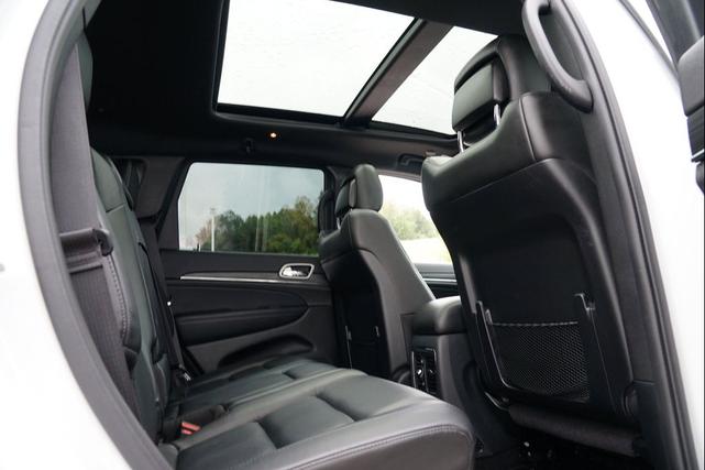 Photo of 2020 Bright White Clearcoat Jeep Grand Cherokee