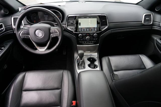 Photo of 2020 Bright White Clearcoat Jeep Grand Cherokee