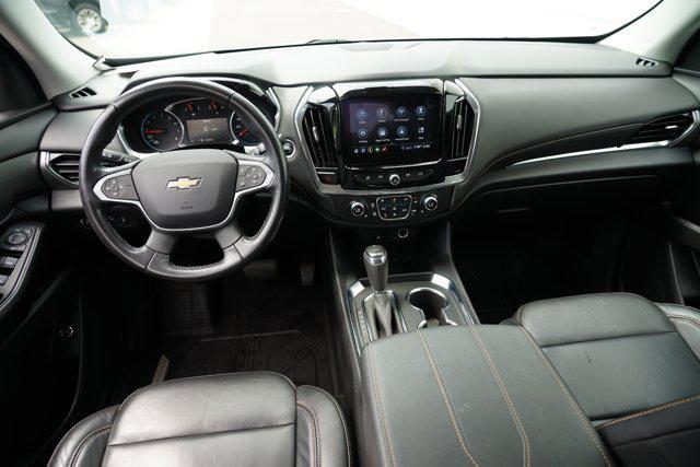 Photo of 2020 Satin Steel Metallic Chevrolet Traverse