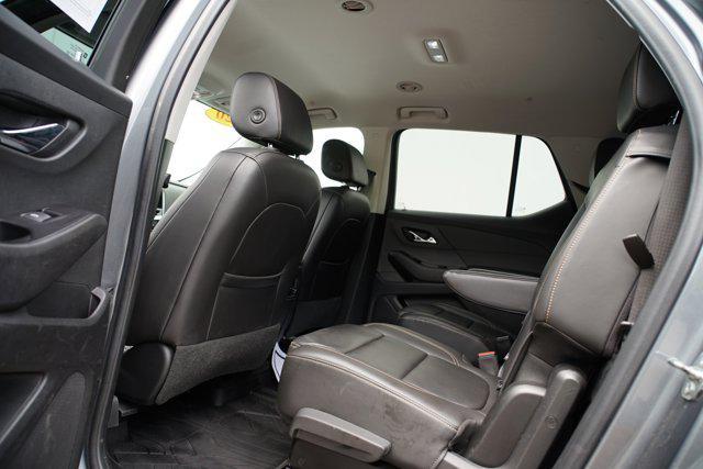 Photo of 2020 Satin Steel Metallic Chevrolet Traverse