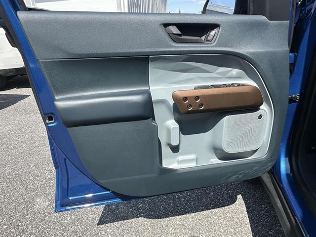 Photo of 2024 ATLAS BLUE METALL Ford Maverick