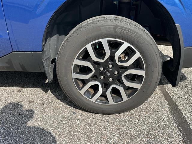 Photo of 2024 ATLAS BLUE METALL Ford Maverick