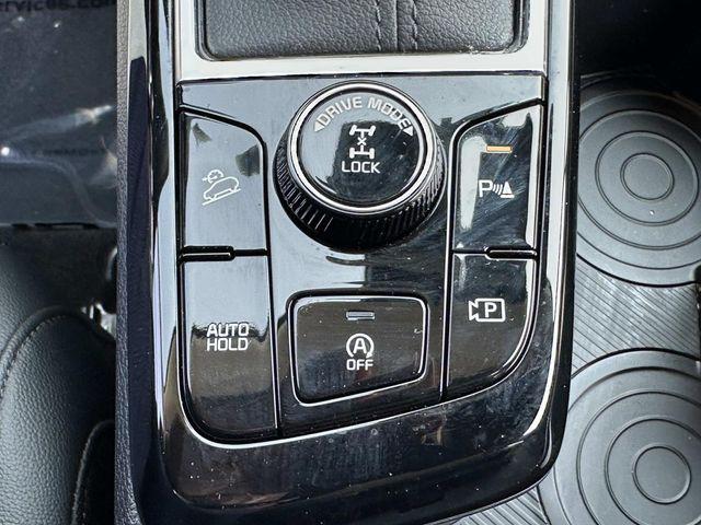 Photo of 2025 Ebony Black Kia Sportage