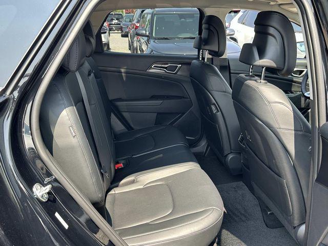 Photo of 2025 Ebony Black Kia Sportage