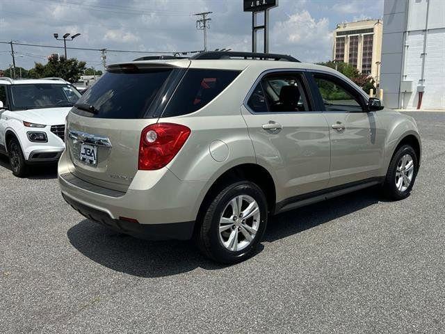 Photo of 2015 Champagne Silver Metallic Chevrolet Equinox