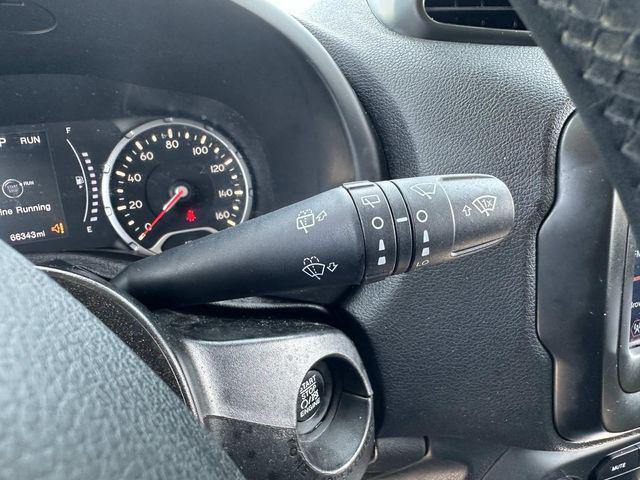 Photo of 2018 Granite Crystal Metallic Clearcoat Jeep Renegade