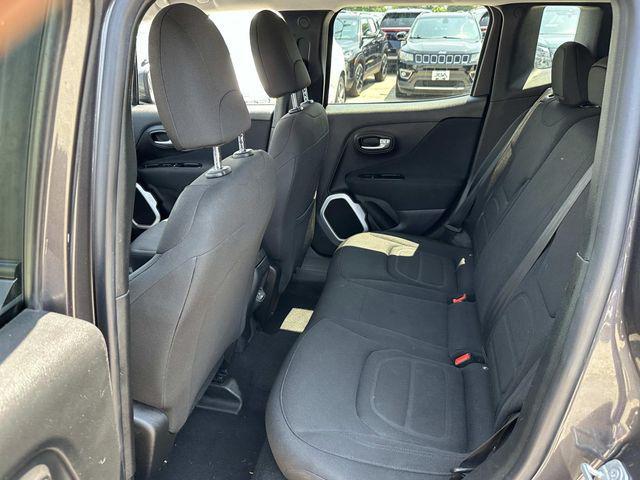 Photo of 2018 Granite Crystal Metallic Clearcoat Jeep Renegade
