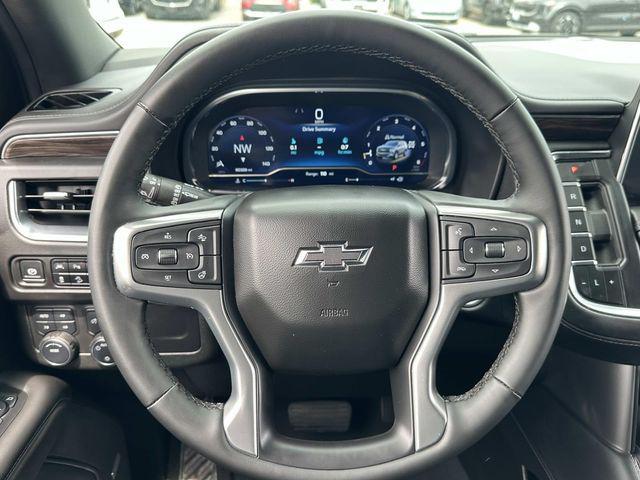 Photo of 2024 Black Chevrolet Suburban