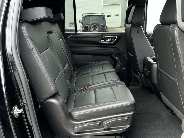 Photo of 2024 Black Chevrolet Suburban