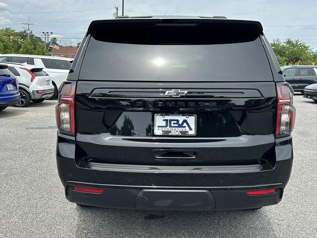 Photo of 2024 Black Chevrolet Suburban