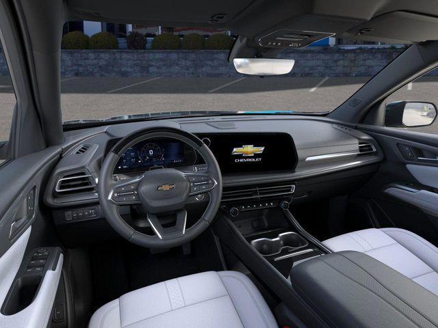 Photo of 2026 Mosaic Black Metallic Chevrolet Traverse