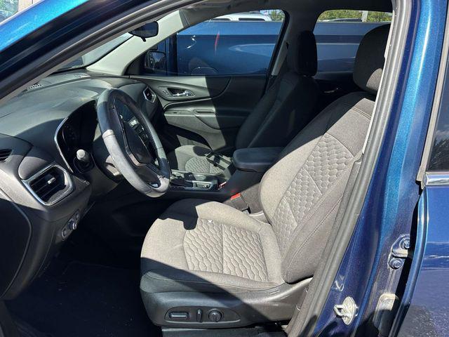 Photo of 2020 Pacific Blue Metallic Chevrolet Equinox