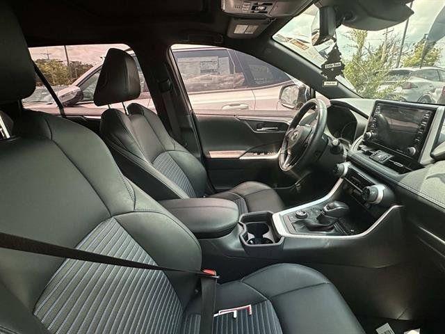 Photo of 2021 Blizzard Pearl Toyota RAV4 Hybrid