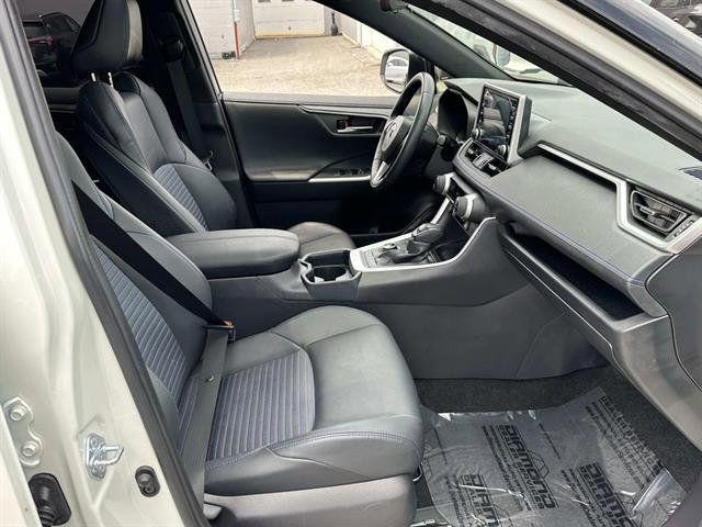 Photo of 2021 Blizzard Pearl Toyota RAV4 Hybrid