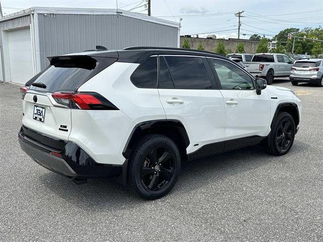Photo of 2021 Blizzard Pearl Toyota RAV4 Hybrid