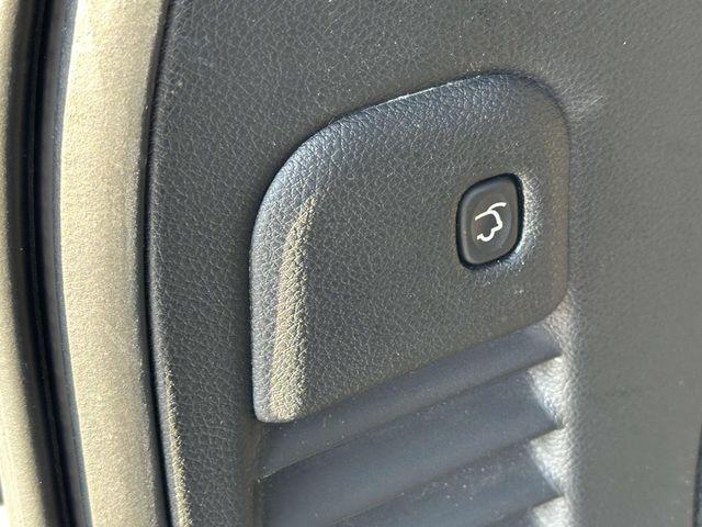 Photo of 2020 Bright White Clearcoat Jeep Grand Cherokee