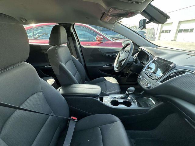 Photo of 2022 Summit White Chevrolet Malibu