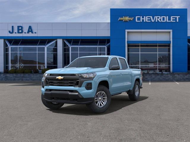 Photo of 2025 Snowdrift Metallic Chevrolet Colorado