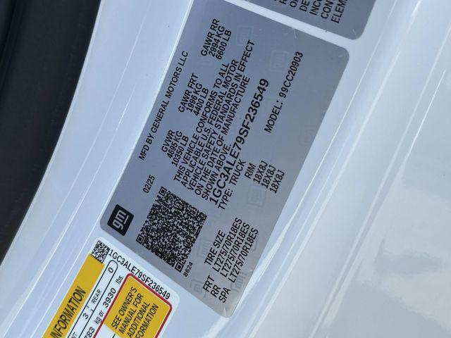 Photo of 2025 Summit White Chevrolet Silverado 2500