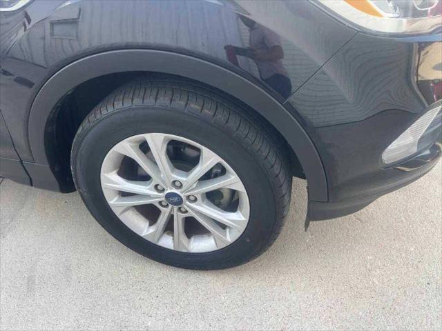 Photo of 2018 Black Ford Escape