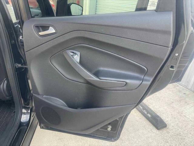 Photo of 2018 Black Ford Escape