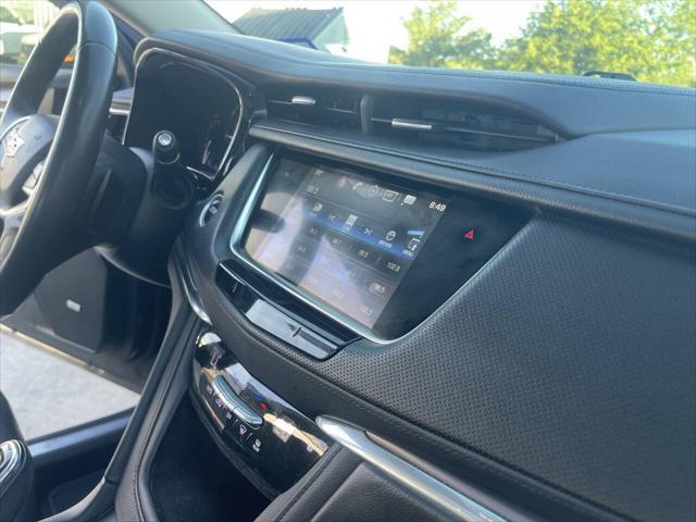 Photo of 2017 Blue Cadillac XT5