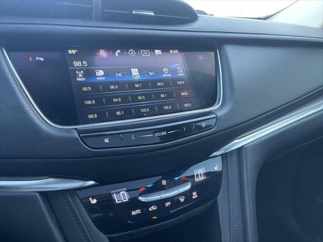 Photo of 2017 Blue Cadillac XT5