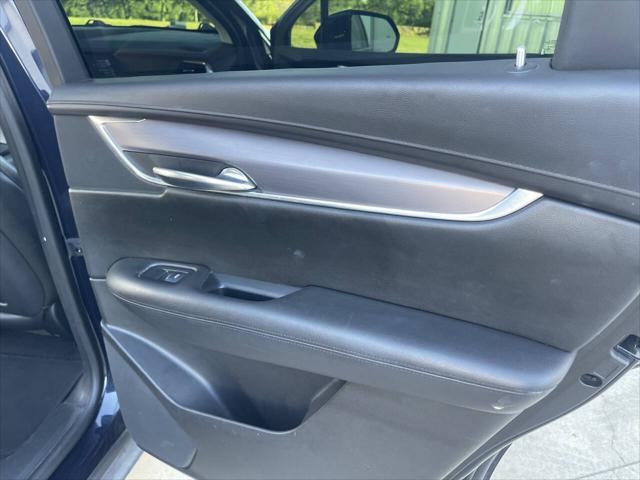 Photo of 2017 Blue Cadillac XT5