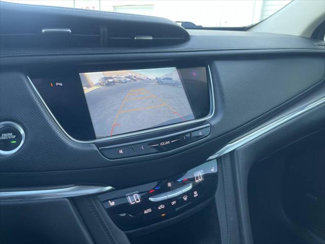 Photo of 2017 Blue Cadillac XT5