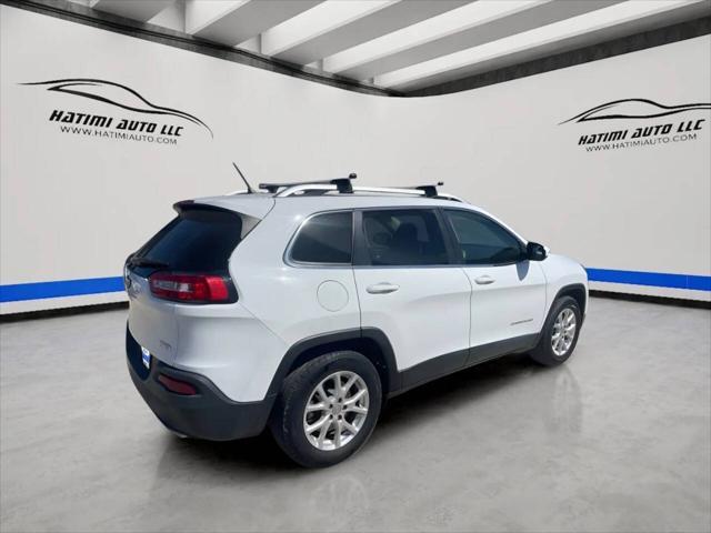 Photo of 2018 White Jeep Cherokee