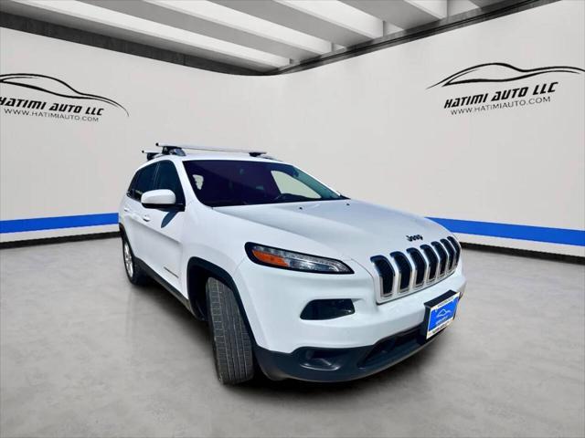 Photo of 2018 White Jeep Cherokee