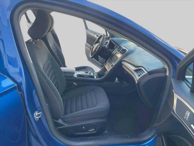 Photo of 2017 Blue Ford Fusion