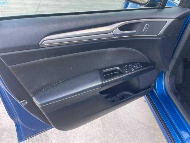 Photo of 2017 Blue Ford Fusion