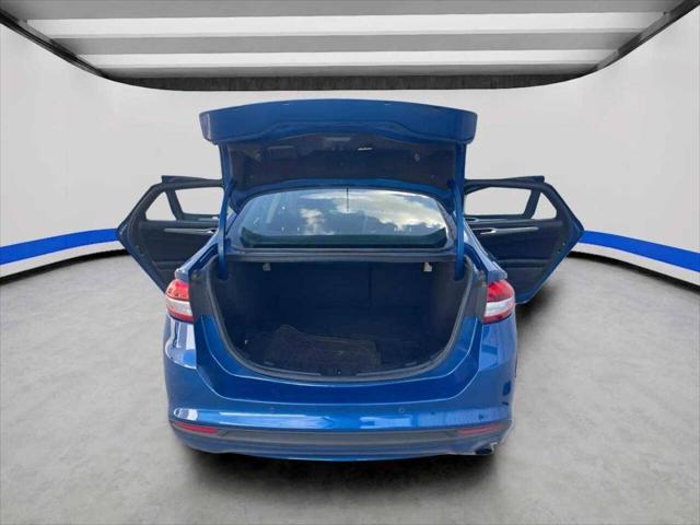 Photo of 2017 Blue Ford Fusion