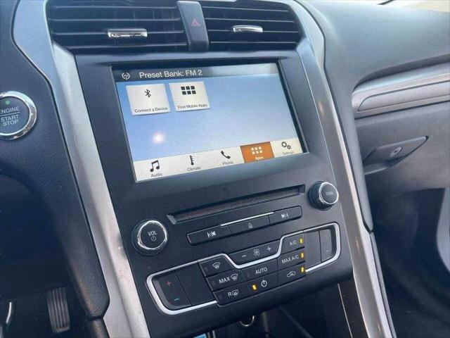 Photo of 2017 Blue Ford Fusion