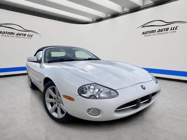 Photo of 2003 White Jaguar XK8