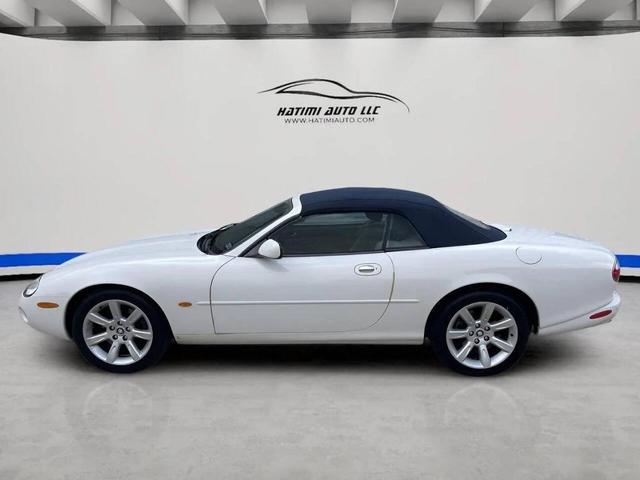 Photo of 2003 White Jaguar XK8