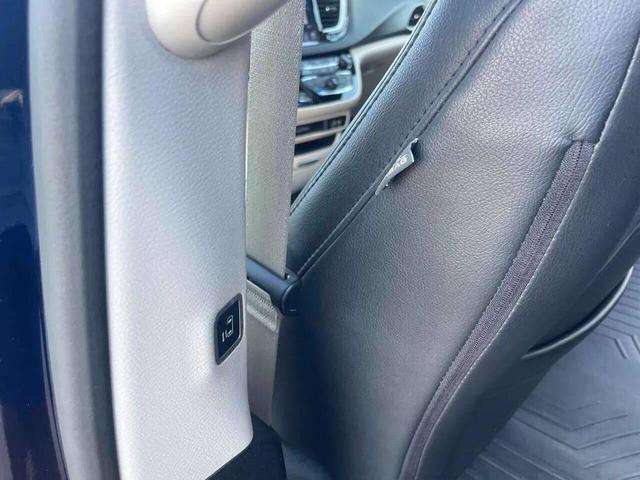 Photo of 2019 Blue Chrysler Pacifica