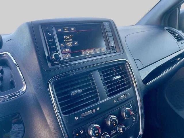 Photo of 2017 Silver Dodge Grand Caravan
