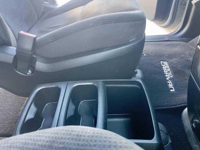 Photo of 2017 Silver Dodge Grand Caravan