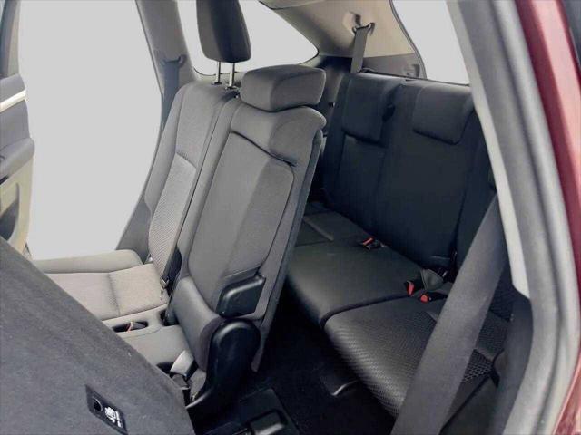 Photo of 2018 Maroon Toyota Highlander