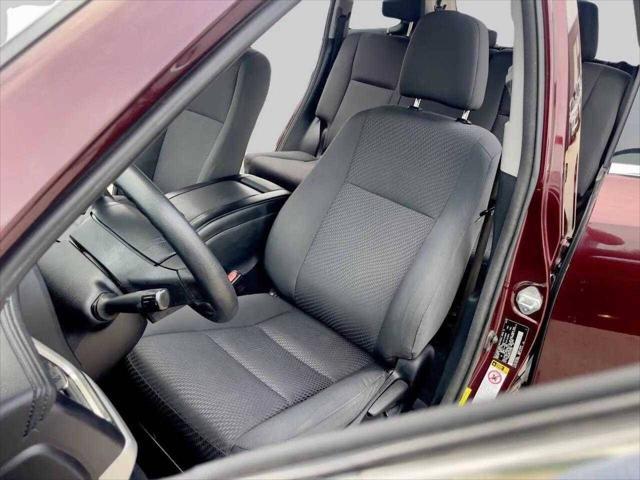 Photo of 2018 Maroon Toyota Highlander