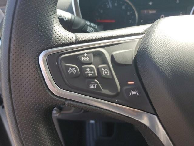 Photo of 2022 Summit White Chevrolet Equinox