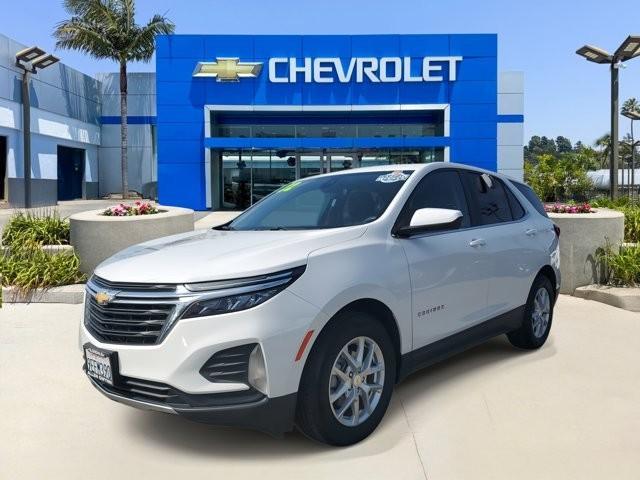 Photo of 2022 Summit White Chevrolet Equinox