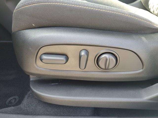 Photo of 2022 Summit White Chevrolet Equinox